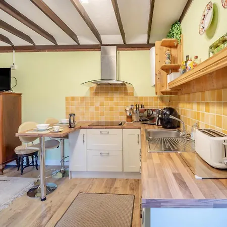 1 Bed In Rosslare Oc-ii15905 *